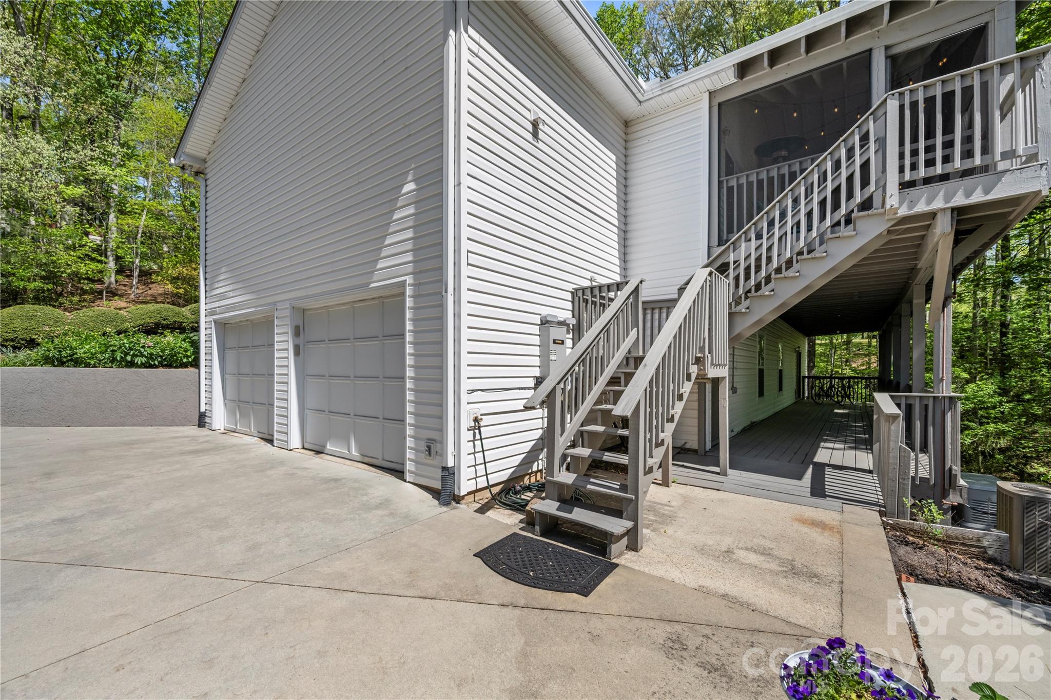 1801 Riverview Court Hendersonville NC 28739