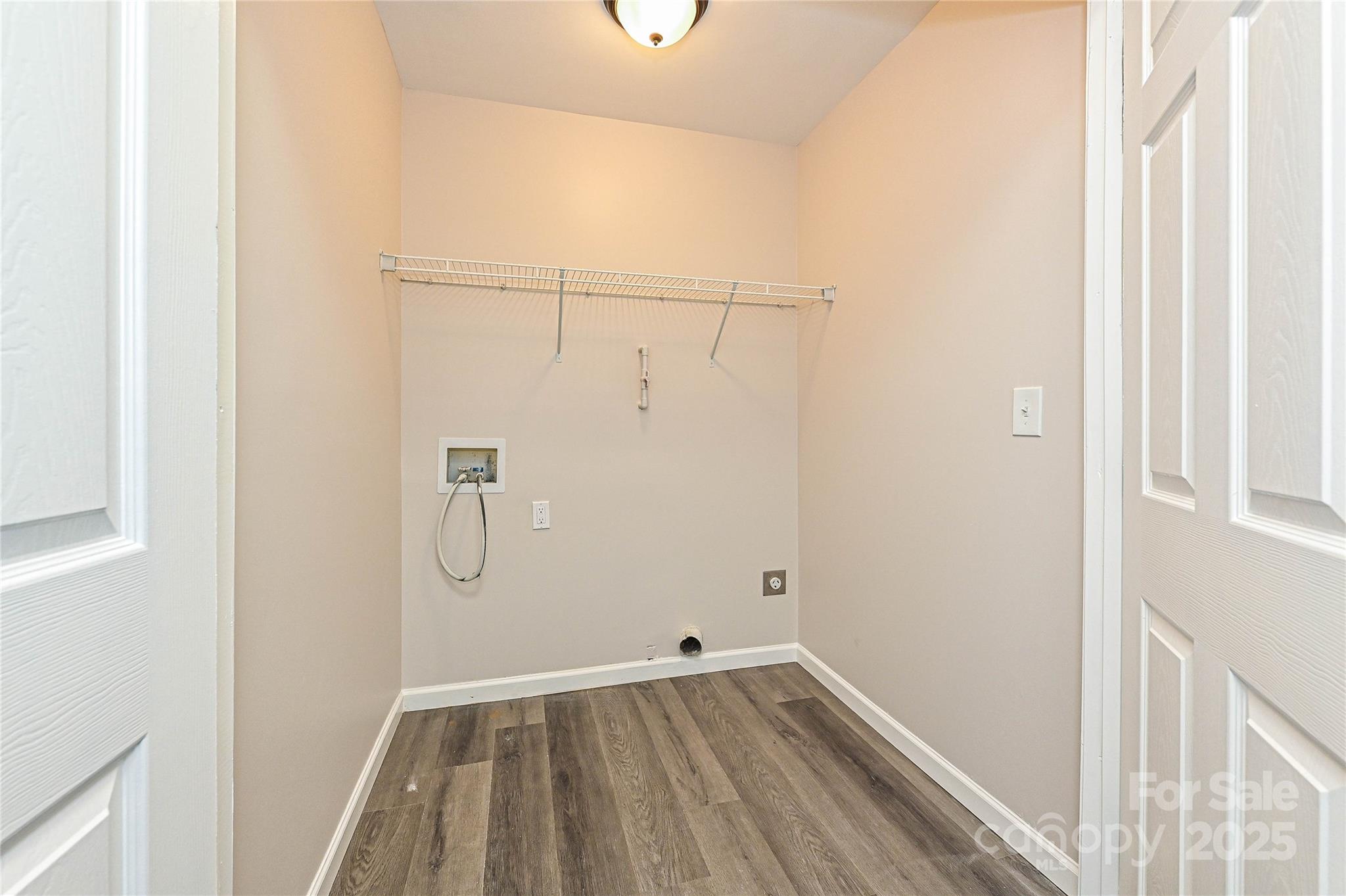 3133 Amay James Avenue Charlotte NC 28208