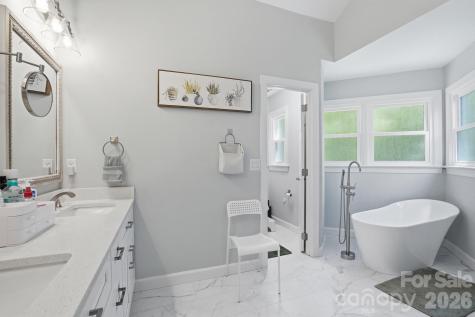 4611 Deer Cross Trail Charlotte NC 28269