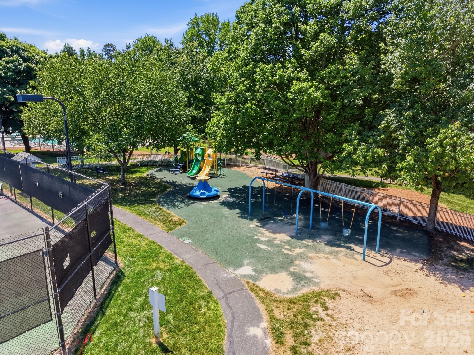 4611 Deer Cross Trail Charlotte NC 28269