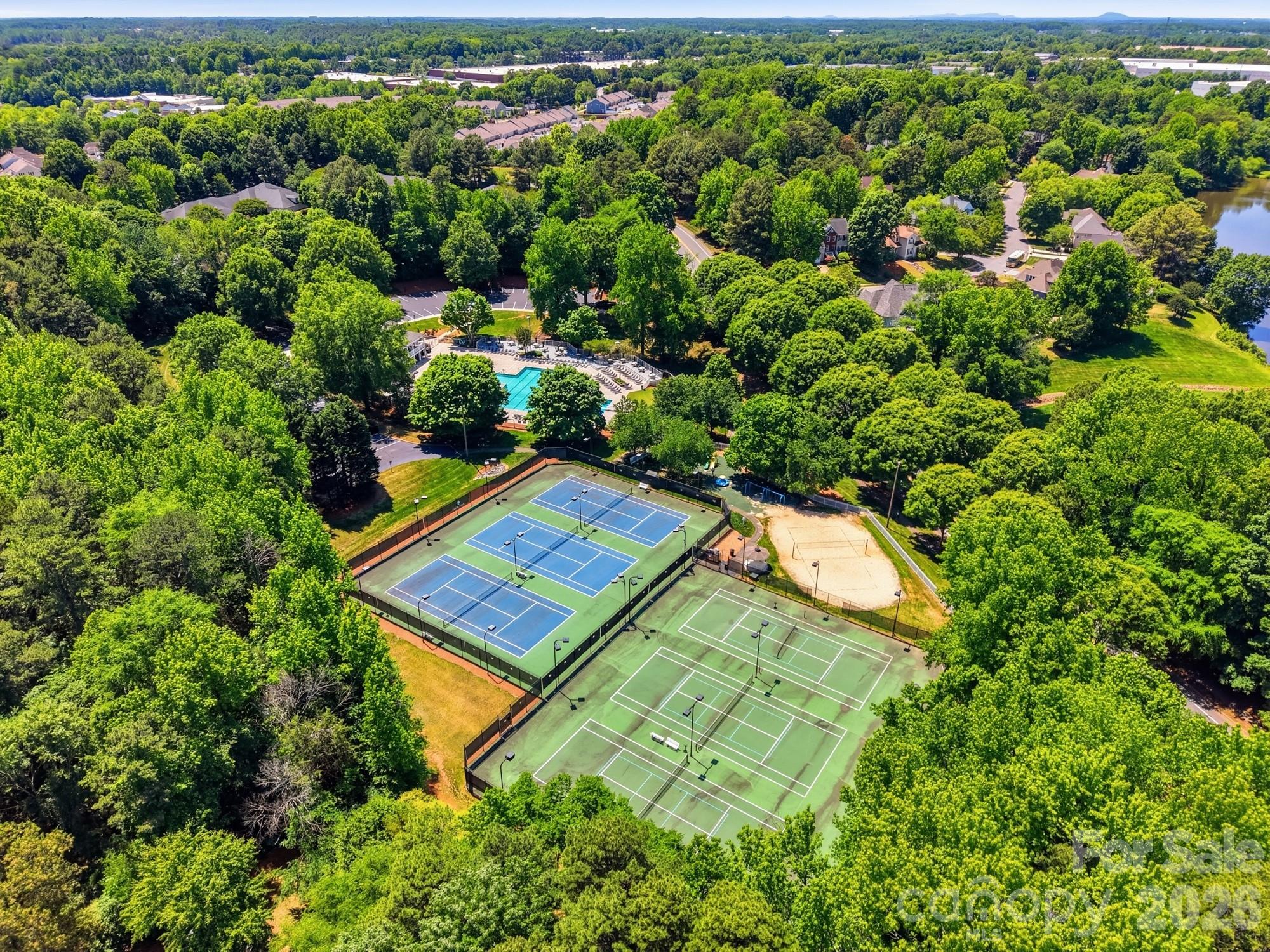 4611 Deer Cross Trail Charlotte NC 28269