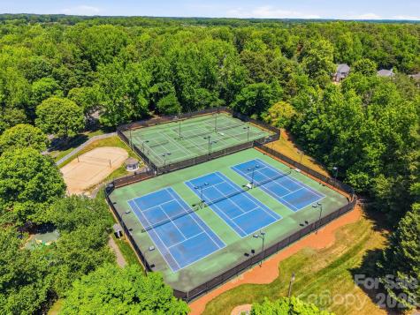 4611 Deer Cross Trail Charlotte NC 28269