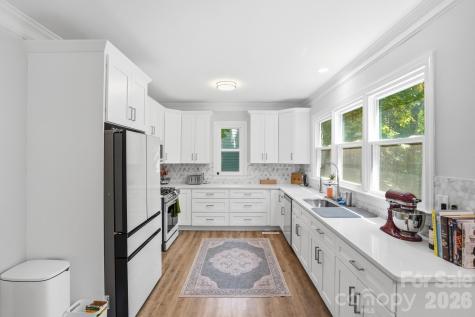 4611 Deer Cross Trail Charlotte NC 28269