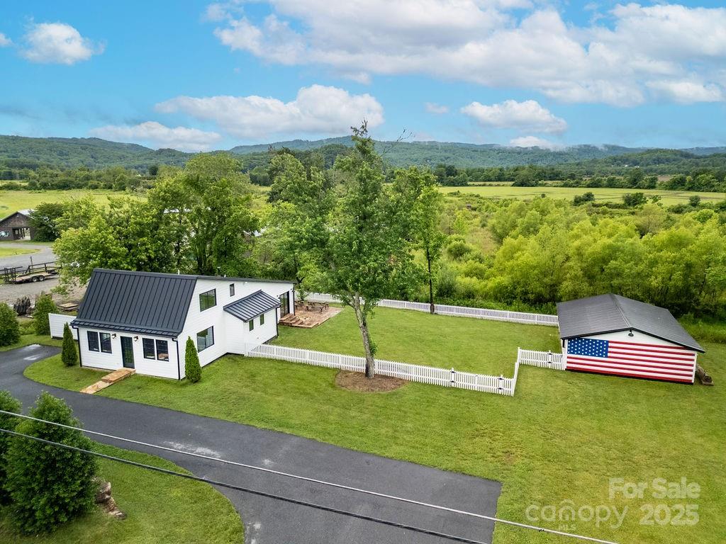 668 Old Hendersonville Highway Brevard NC 28712