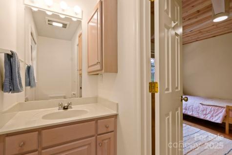 127 Boulder Lane Blowing Rock NC 28605