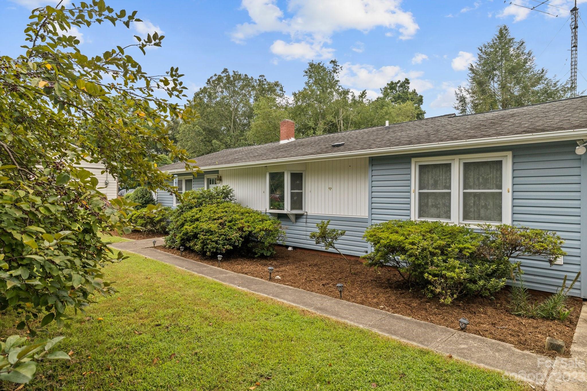 7 Skylyn Court Asheville NC 28806