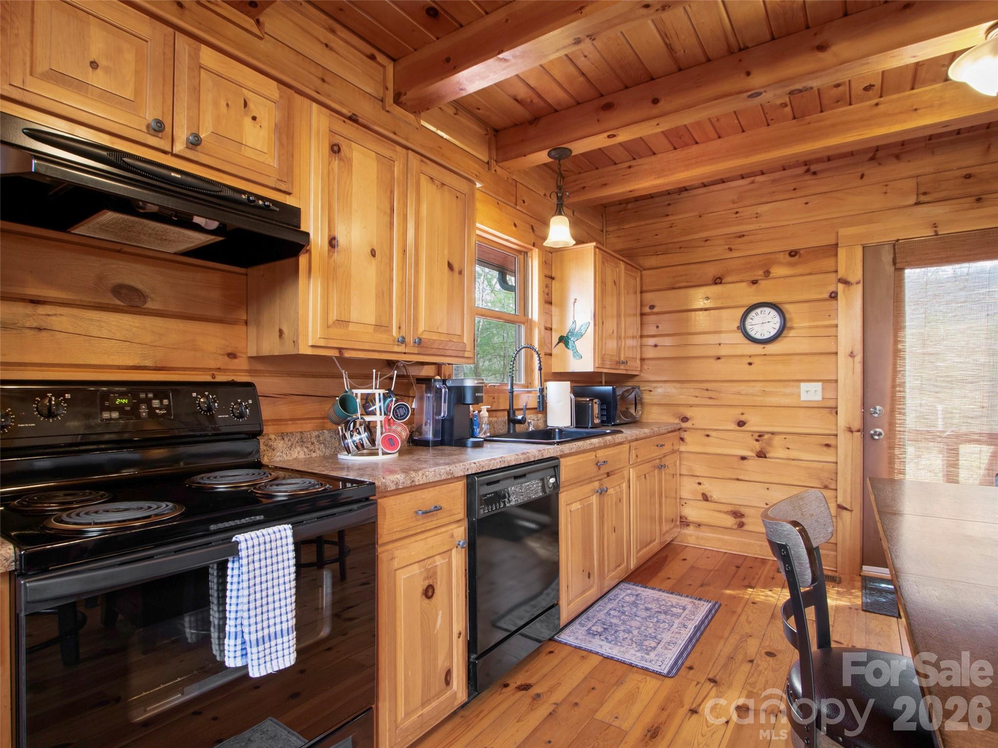 101 Jack Straw Lane Burnsville NC 28714