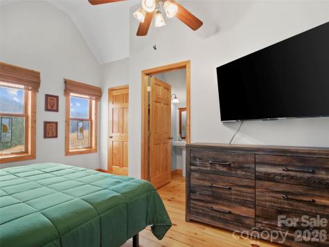 101 Jack Straw Lane Burnsville NC 28714