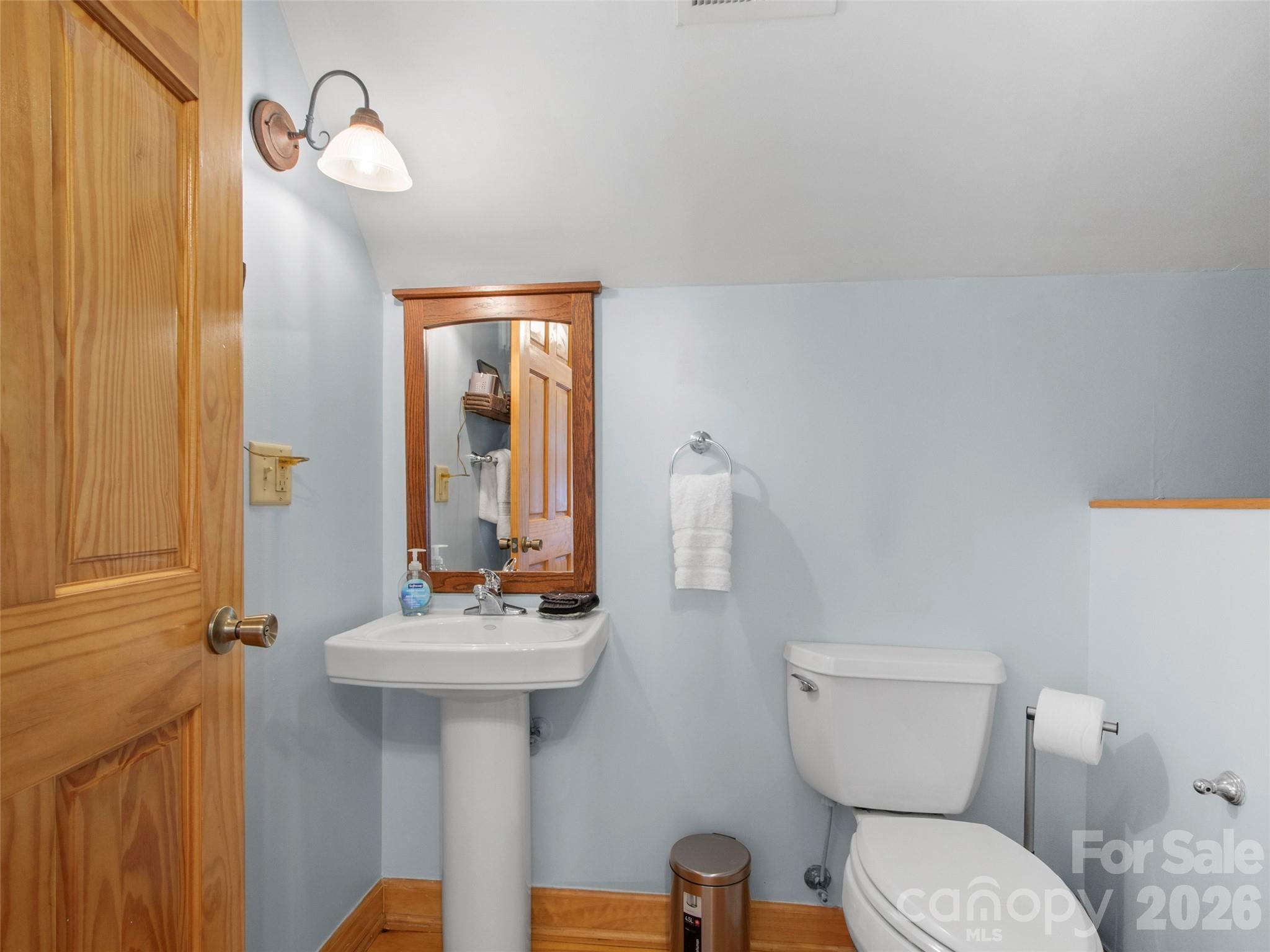 101 Jack Straw Lane Burnsville NC 28714