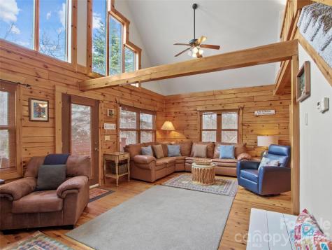 101 Jack Straw Lane Burnsville NC 28714