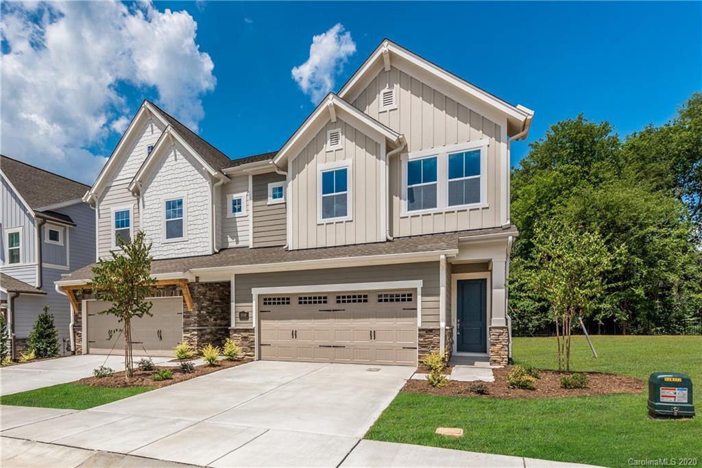 5048 Lesleewood Court Charlotte NC 28226