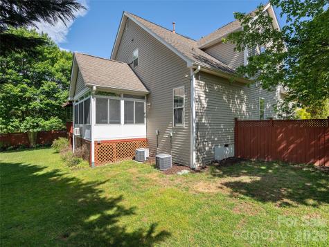 1332 Heathbrook Circle Asheville NC 28803
