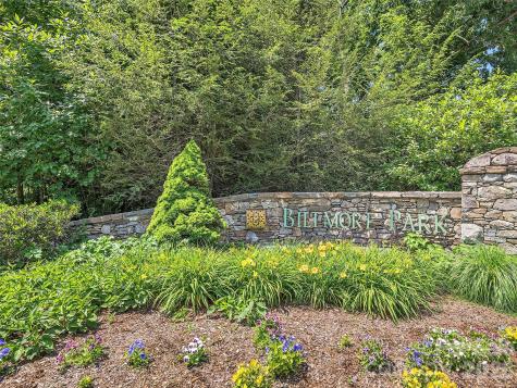 1332 Heathbrook Circle Asheville NC 28803