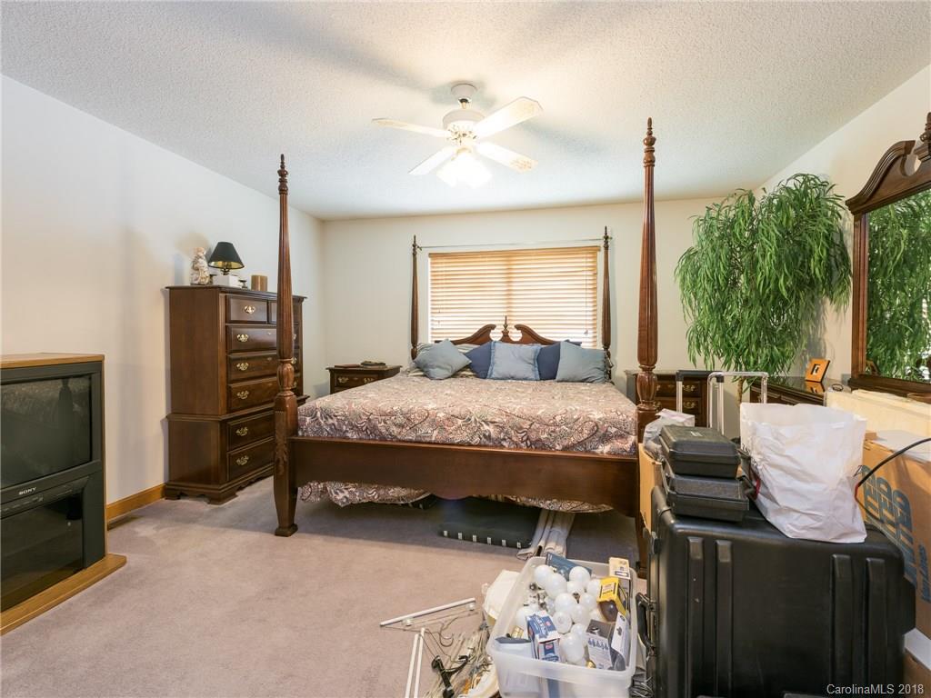 13429 Portside Court Charlotte NC 28278