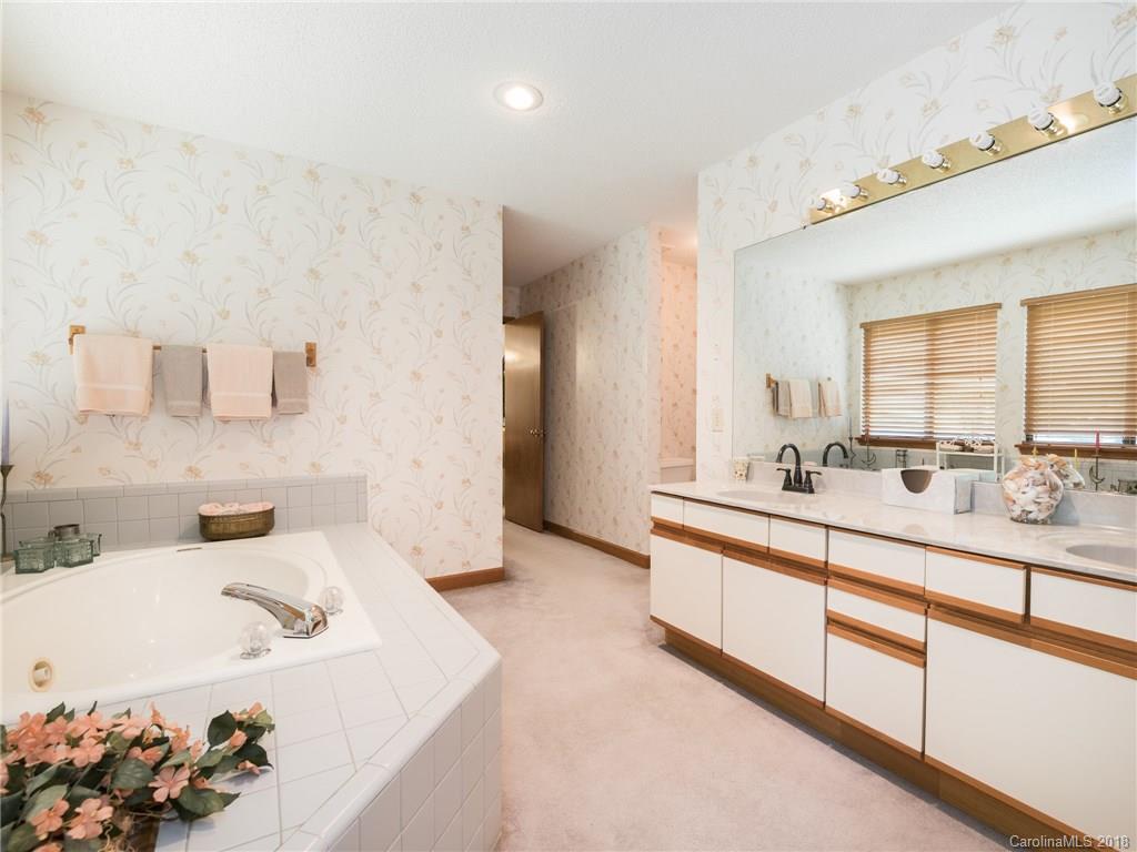 13429 Portside Court Charlotte NC 28278