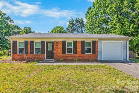 355 Weatherford Drive King NC 27021