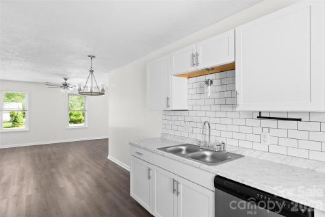 355 Weatherford Drive King NC 27021