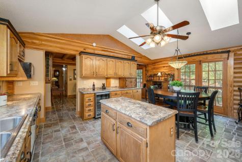 1126 Kilpatrick Road Hendersonville NC 28739