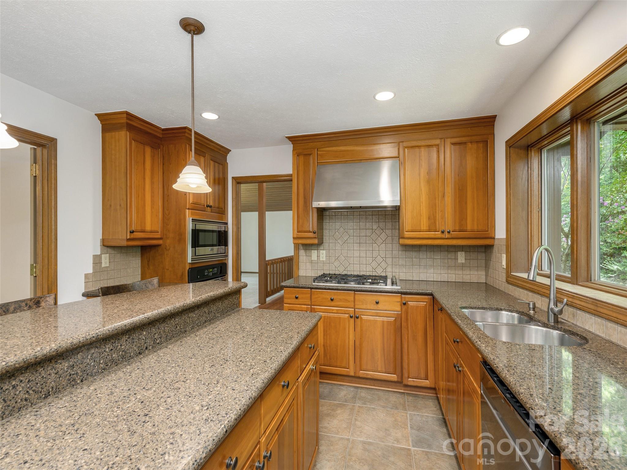 227 Estate Drive Hendersonville NC 28739