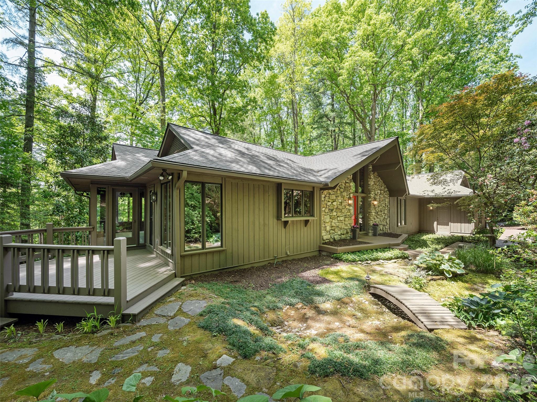 227 Estate Drive Hendersonville NC 28739