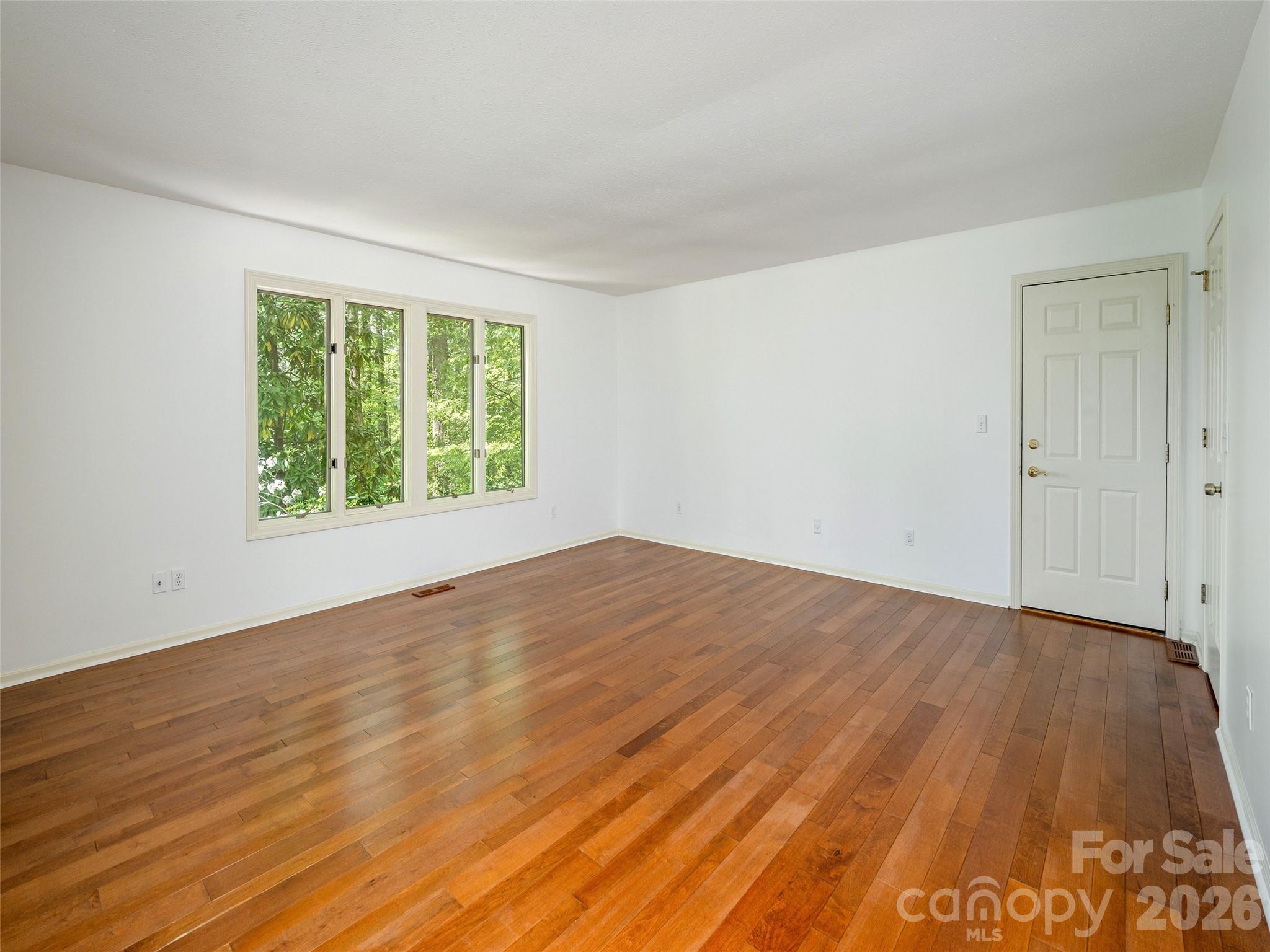 227 Estate Drive Hendersonville NC 28739