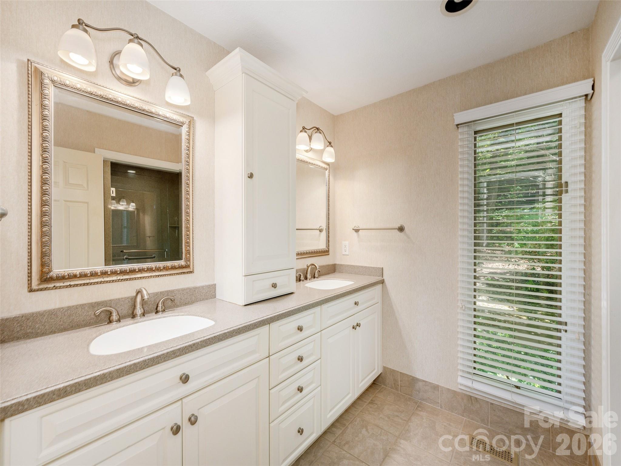 227 Estate Drive Hendersonville NC 28739