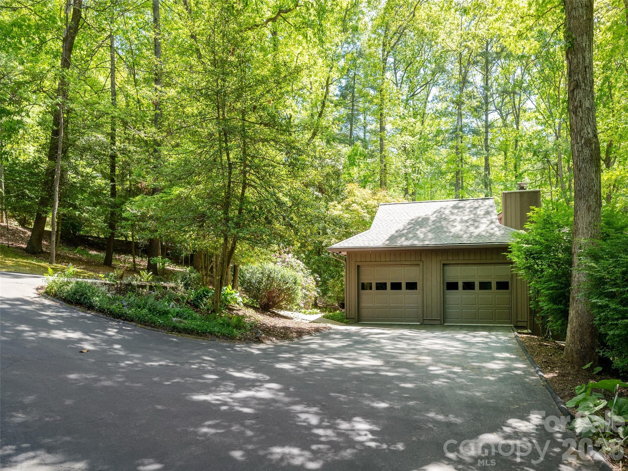 227 Estate Drive Hendersonville NC 28739