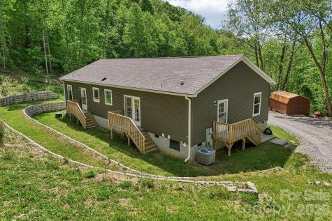 590 Willow Lane Marshall NC 28753