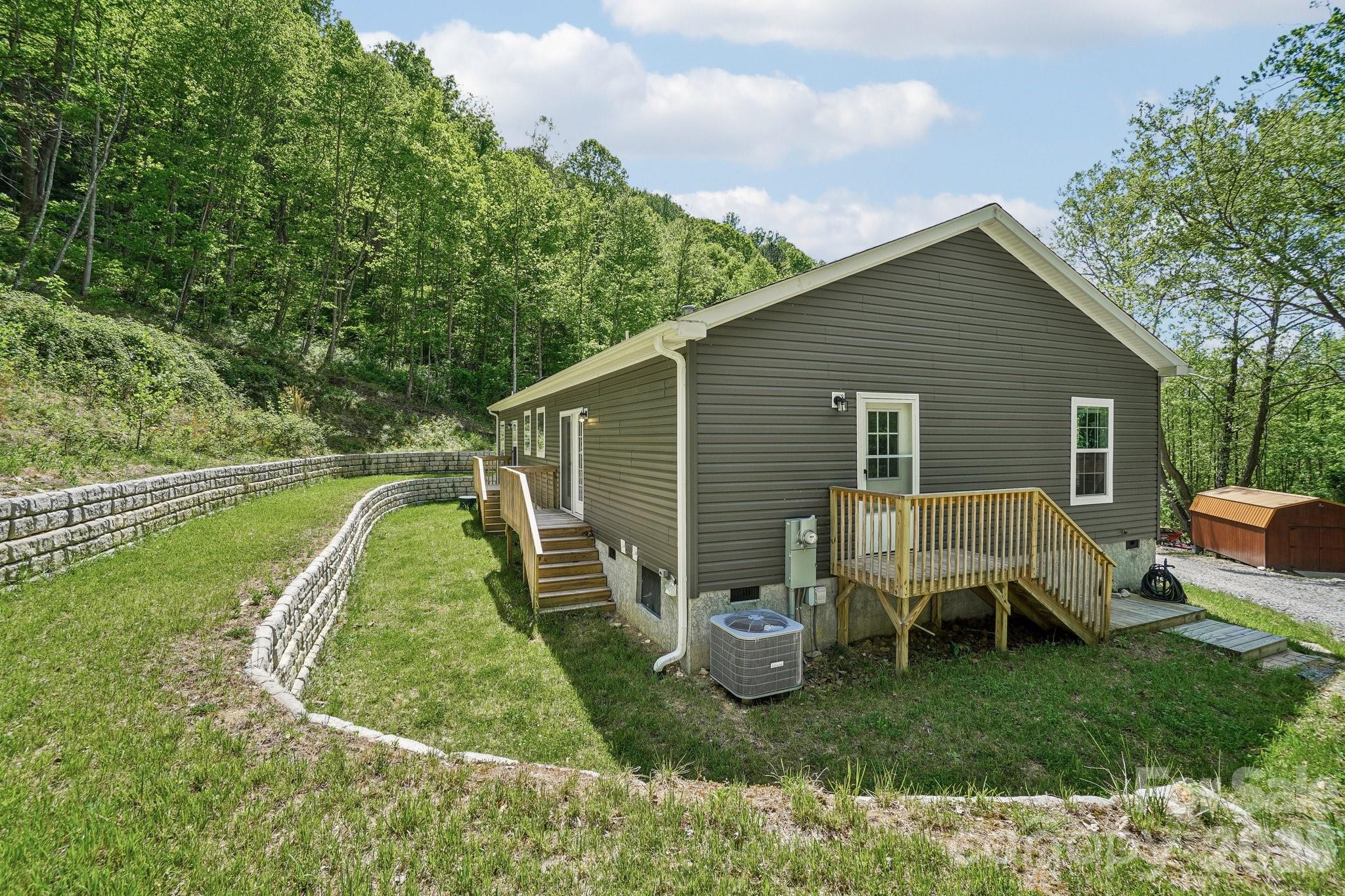 590 Willow Lane Marshall NC 28753