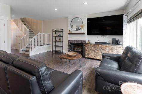 14 Alice Clement Lane Asheville NC 28803