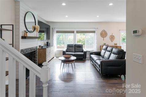 14 Alice Clement Lane Asheville NC 28803