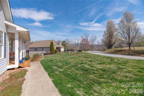 11 Briar Ridge Drive Fairview NC 28730