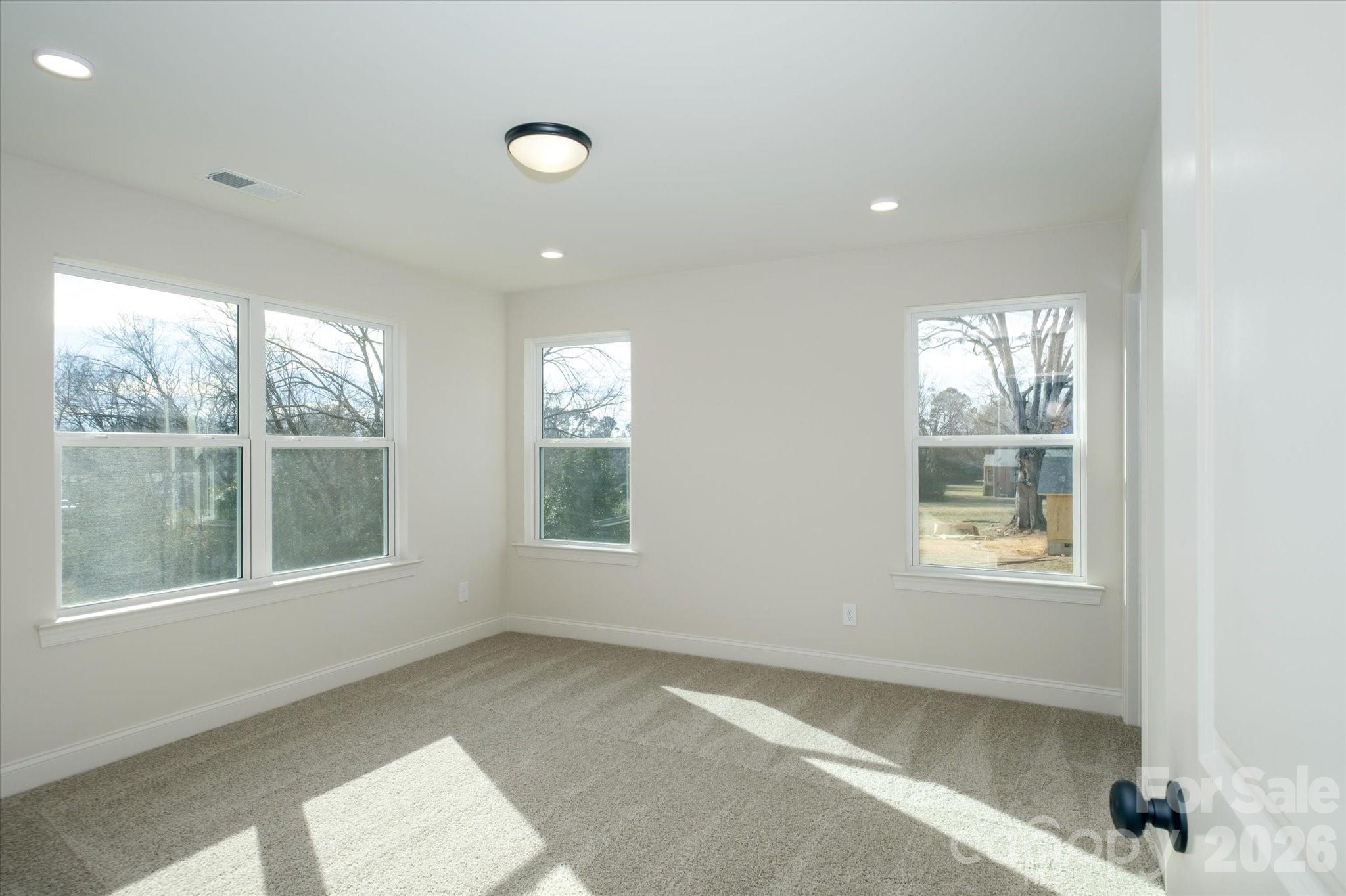 1816 E Greenbriar Road Statesville NC 28625