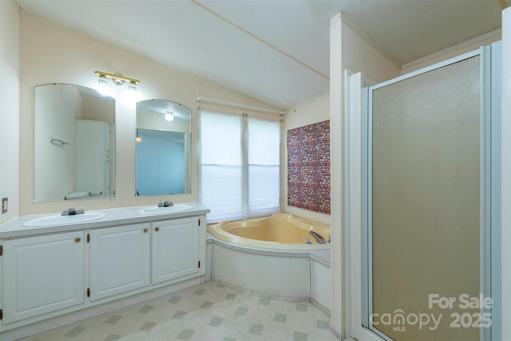 3 Audrey Lane Asheville NC 28806