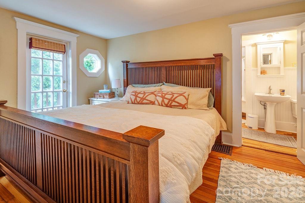 52 Gracelyn Road Asheville NC 28804