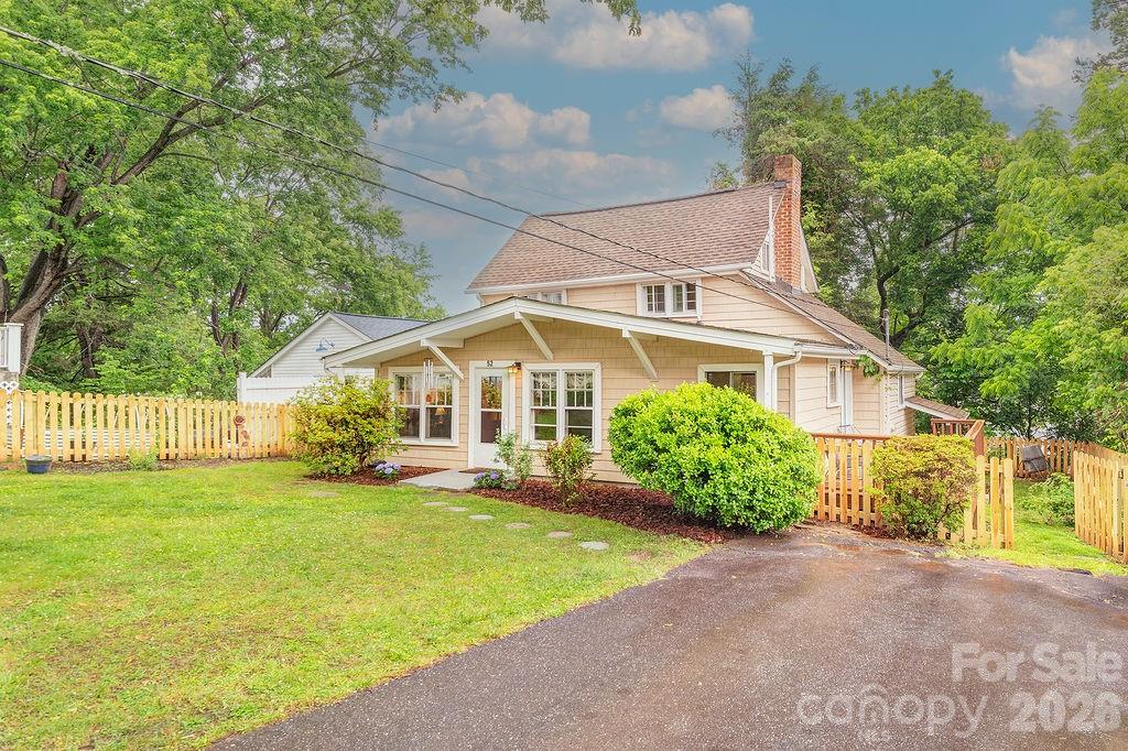 52 Gracelyn Road Asheville NC 28804