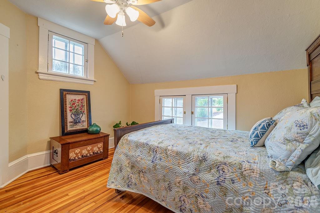 52 Gracelyn Road Asheville NC 28804