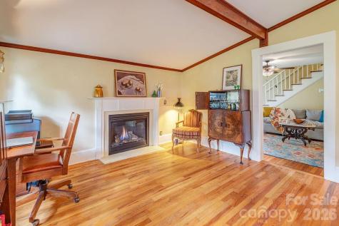 52 Gracelyn Road Asheville NC 28804