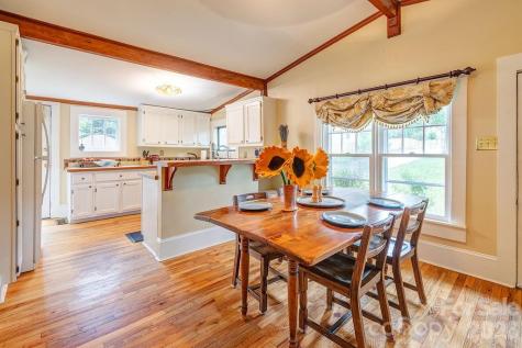 52 Gracelyn Road Asheville NC 28804