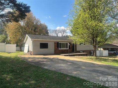2618 32nd Avenue NE Hickory NC 28601