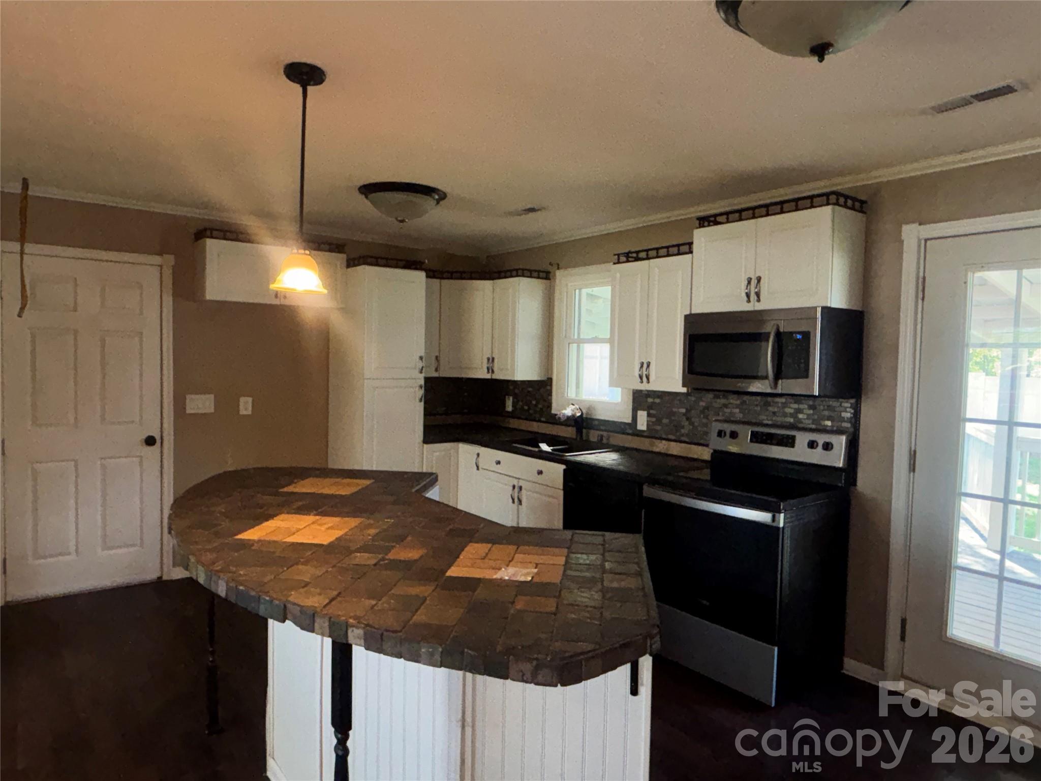2618 32nd Avenue NE Hickory NC 28601