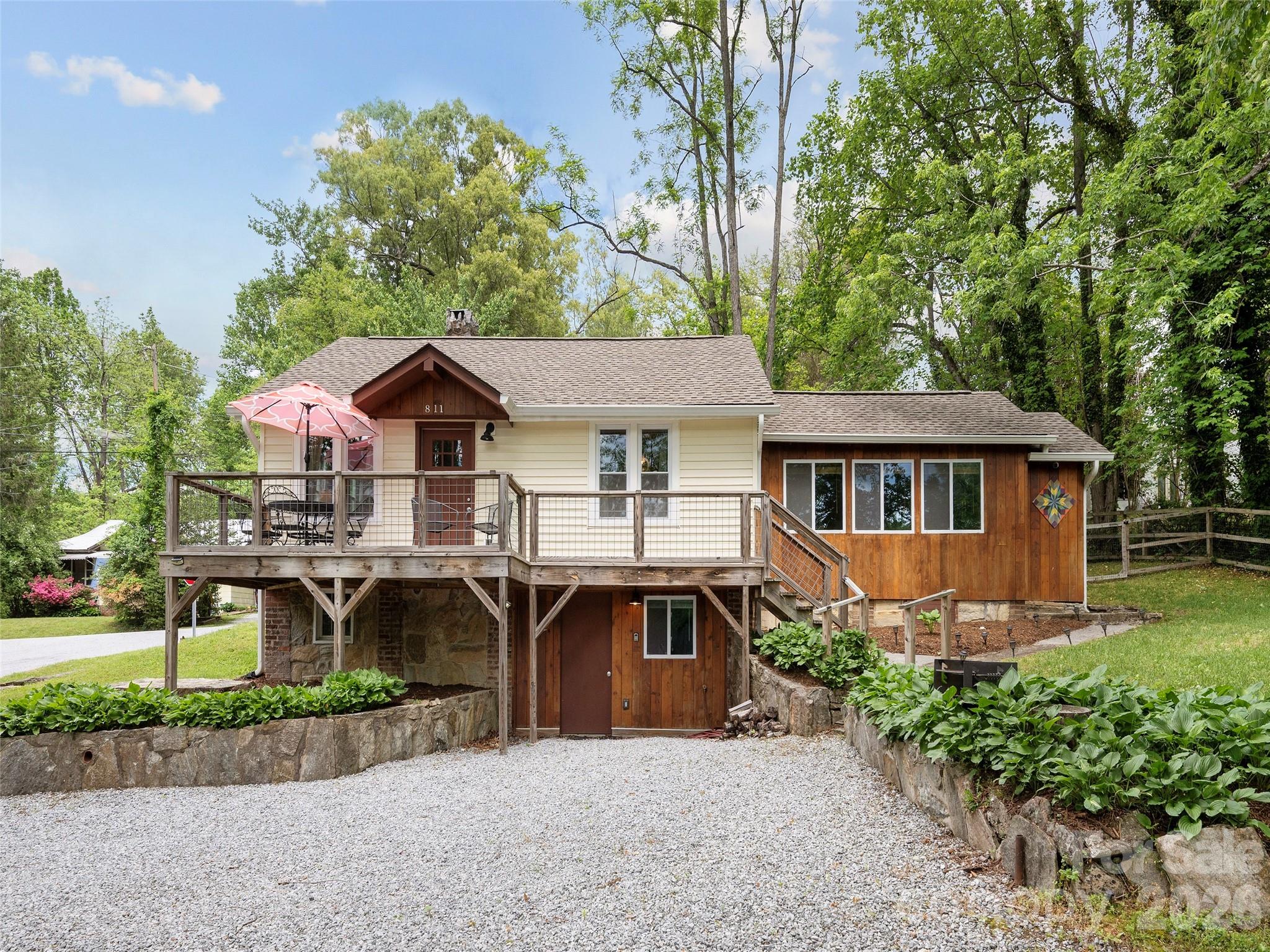 811 Miami Terrace Hendersonville NC 28791