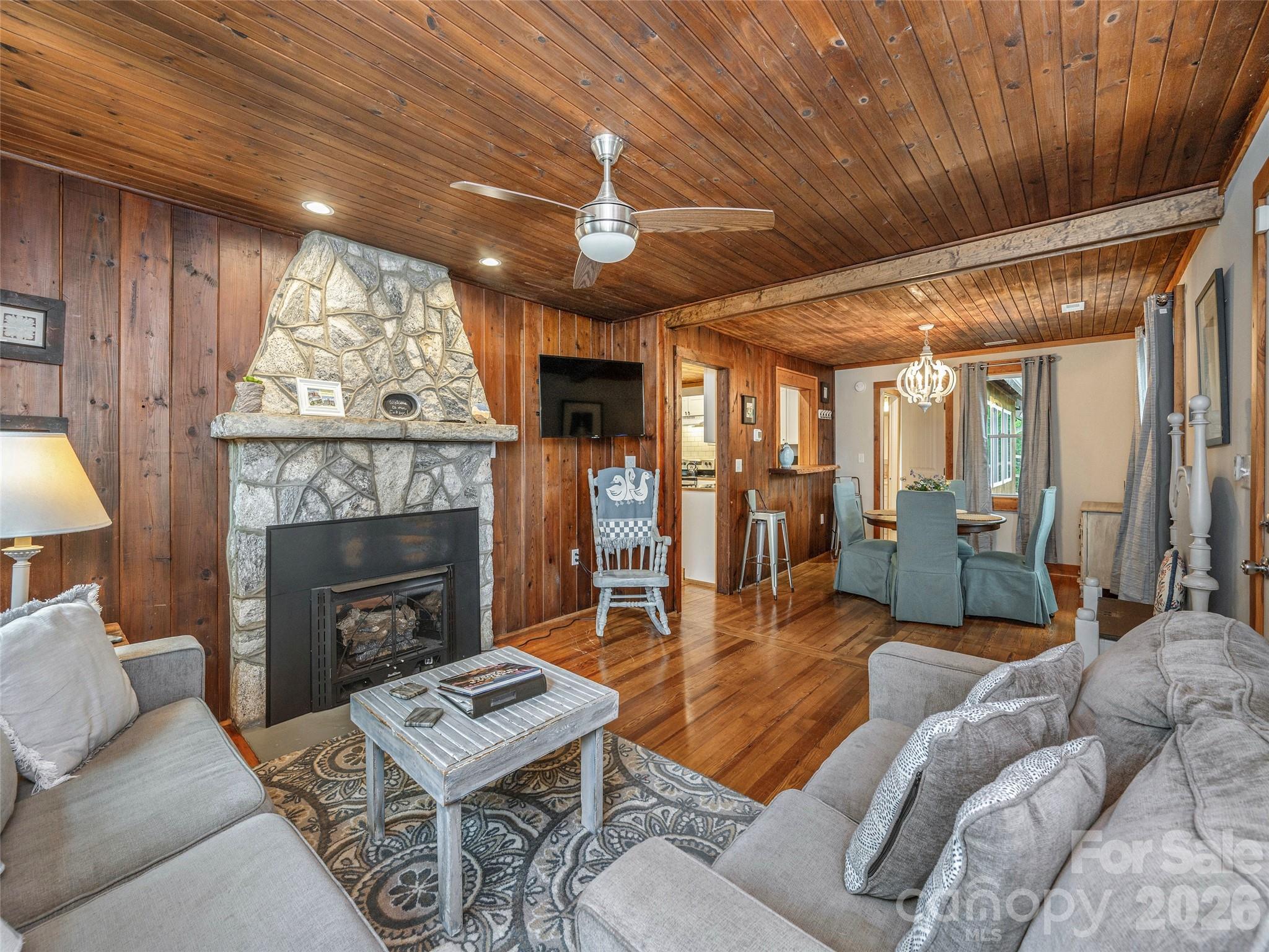 811 Miami Terrace Hendersonville NC 28791