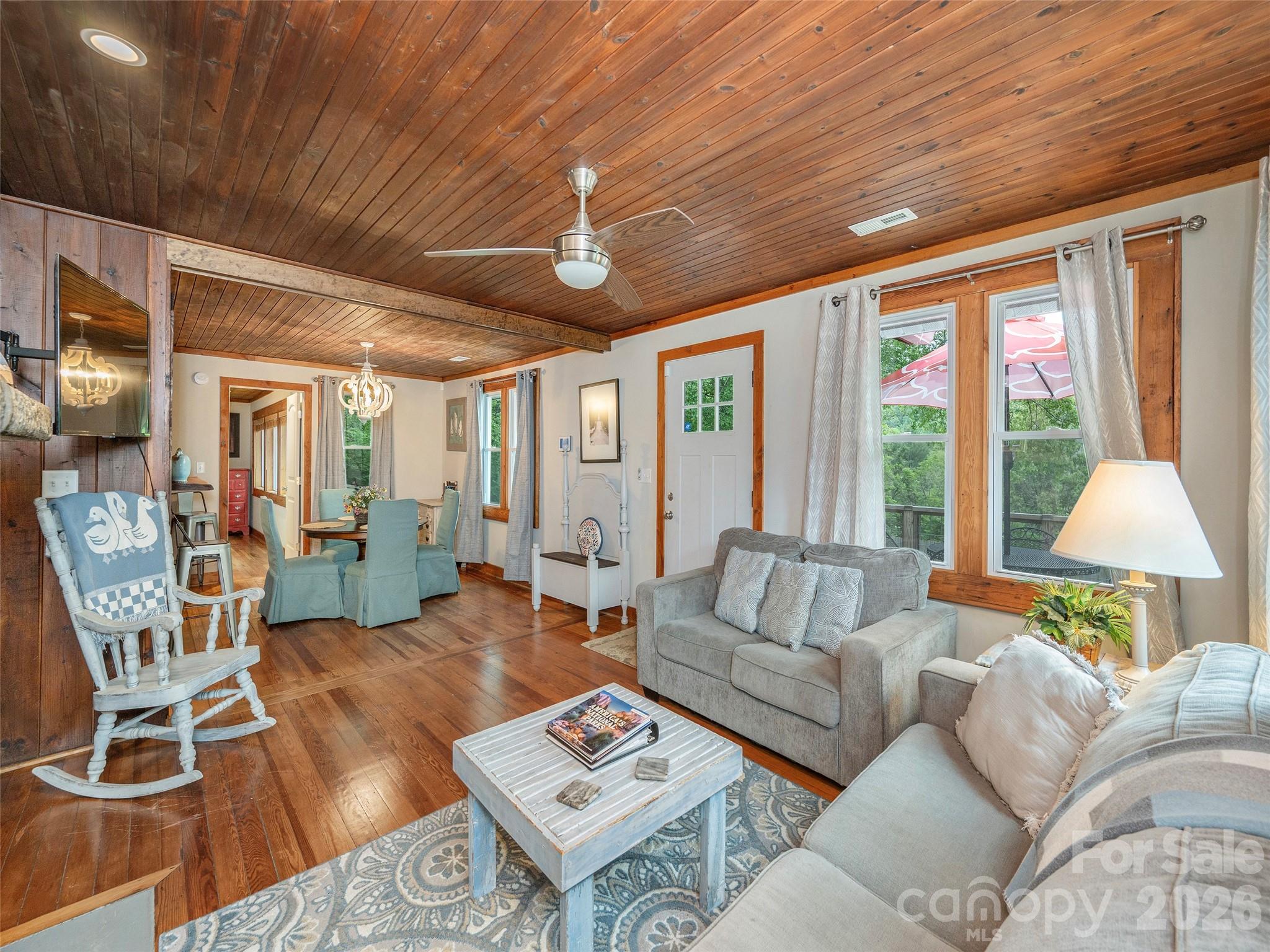 811 Miami Terrace Hendersonville NC 28791