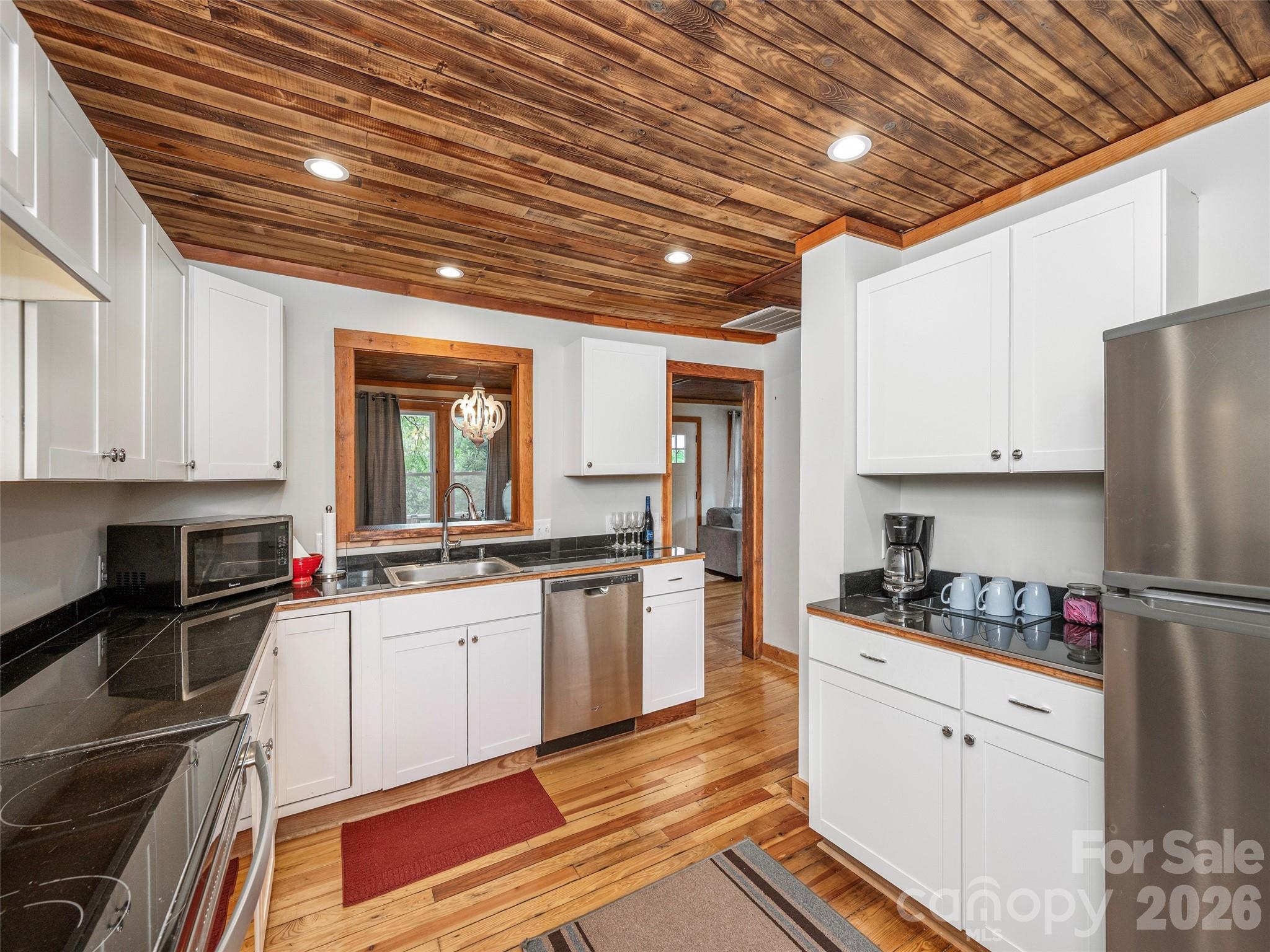 811 Miami Terrace Hendersonville NC 28791