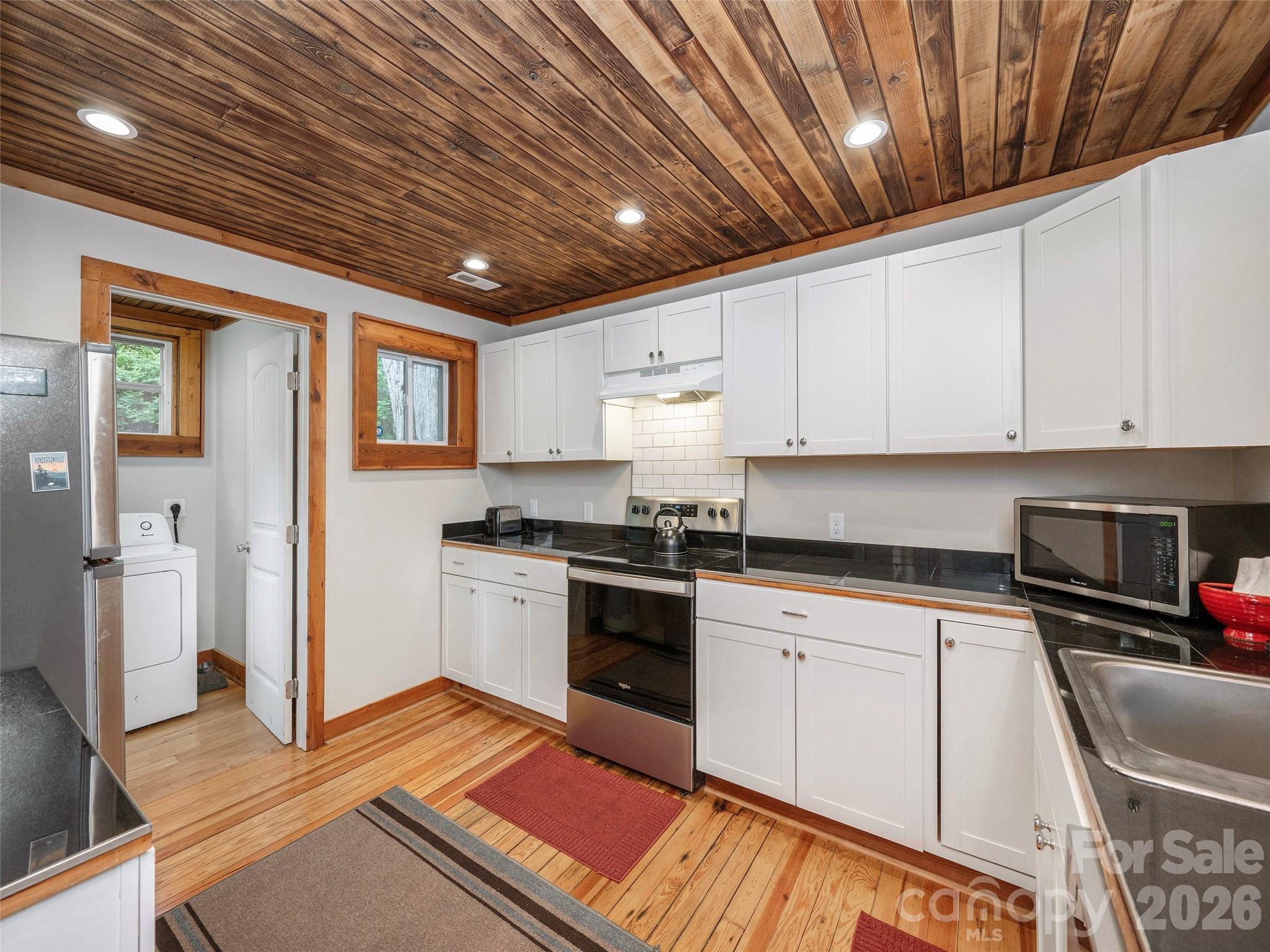 811 Miami Terrace Hendersonville NC 28791