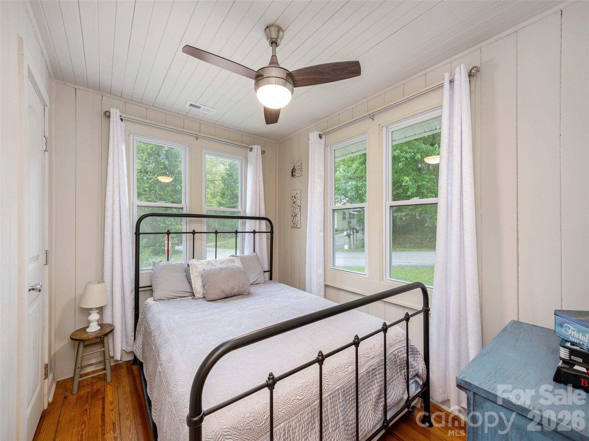 811 Miami Terrace Hendersonville NC 28791