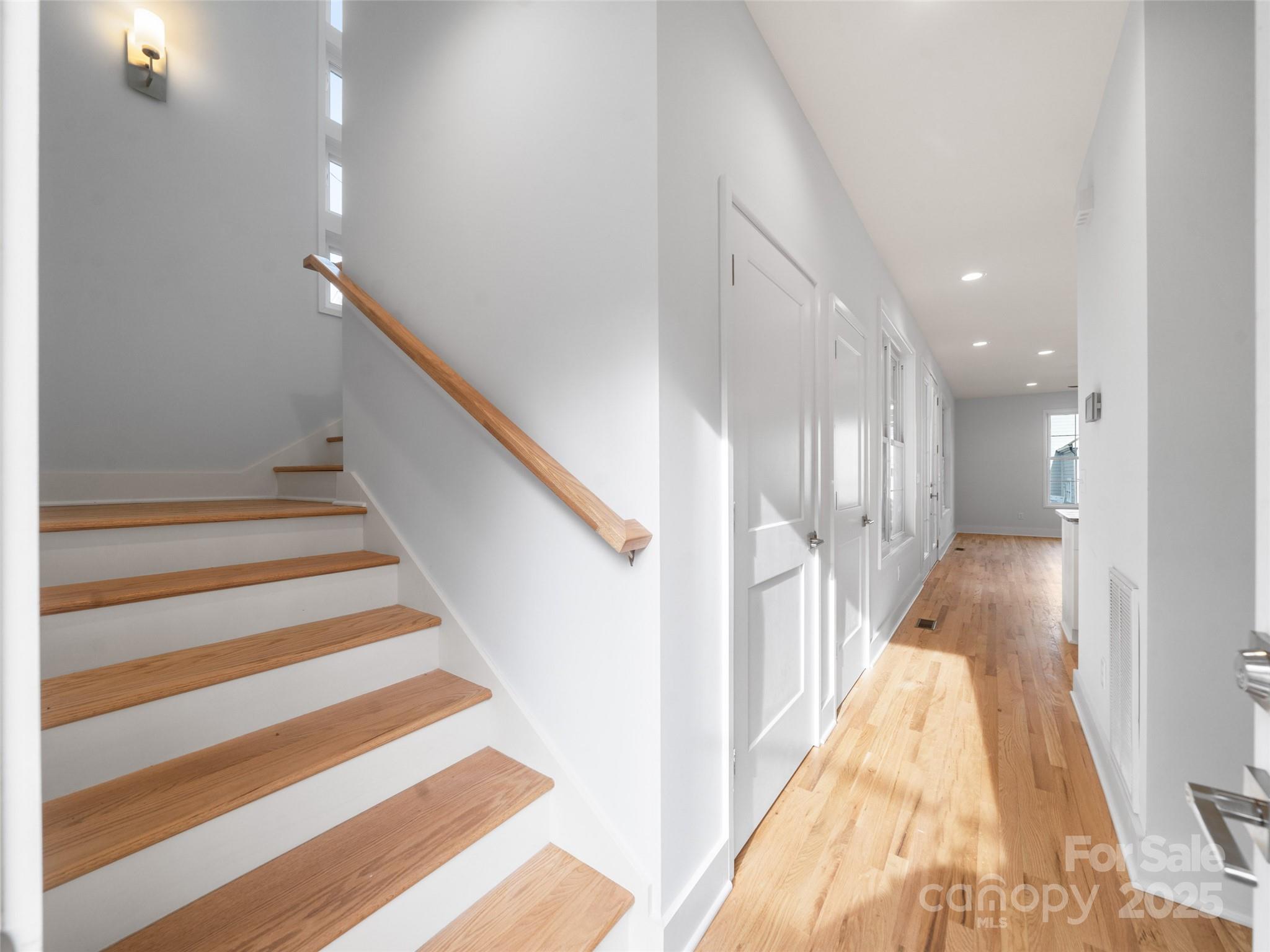 24 Skyvue Court Saluda NC 28773