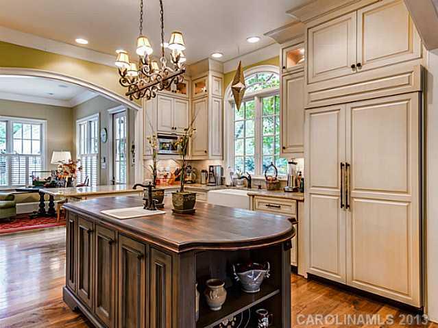 6327 Sharon Hills Road Charlotte NC 28210