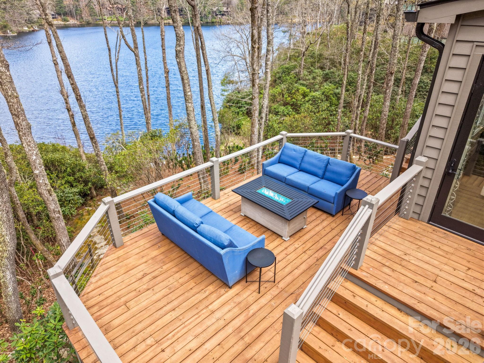 95 Cardinal Trace Lake Toxaway NC 28747